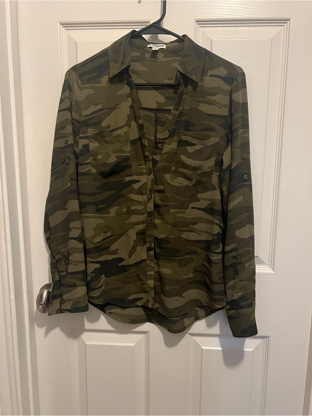 Express Men's Camo Button-Down Shirt - Olive Green